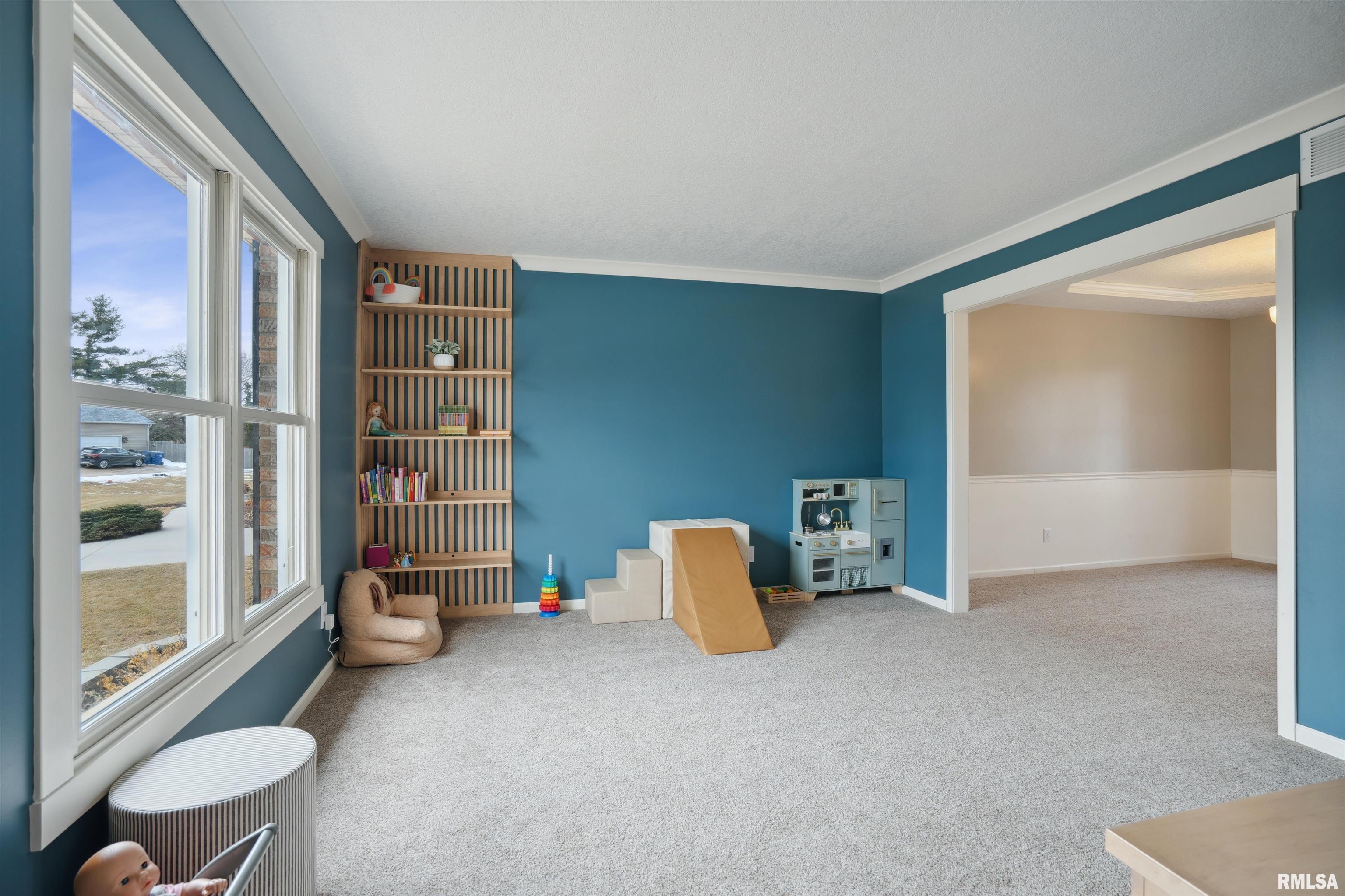 5940 Oakbrook Road Davenport, IA 52806 - Photo 22 of 51 Gallery Image 22