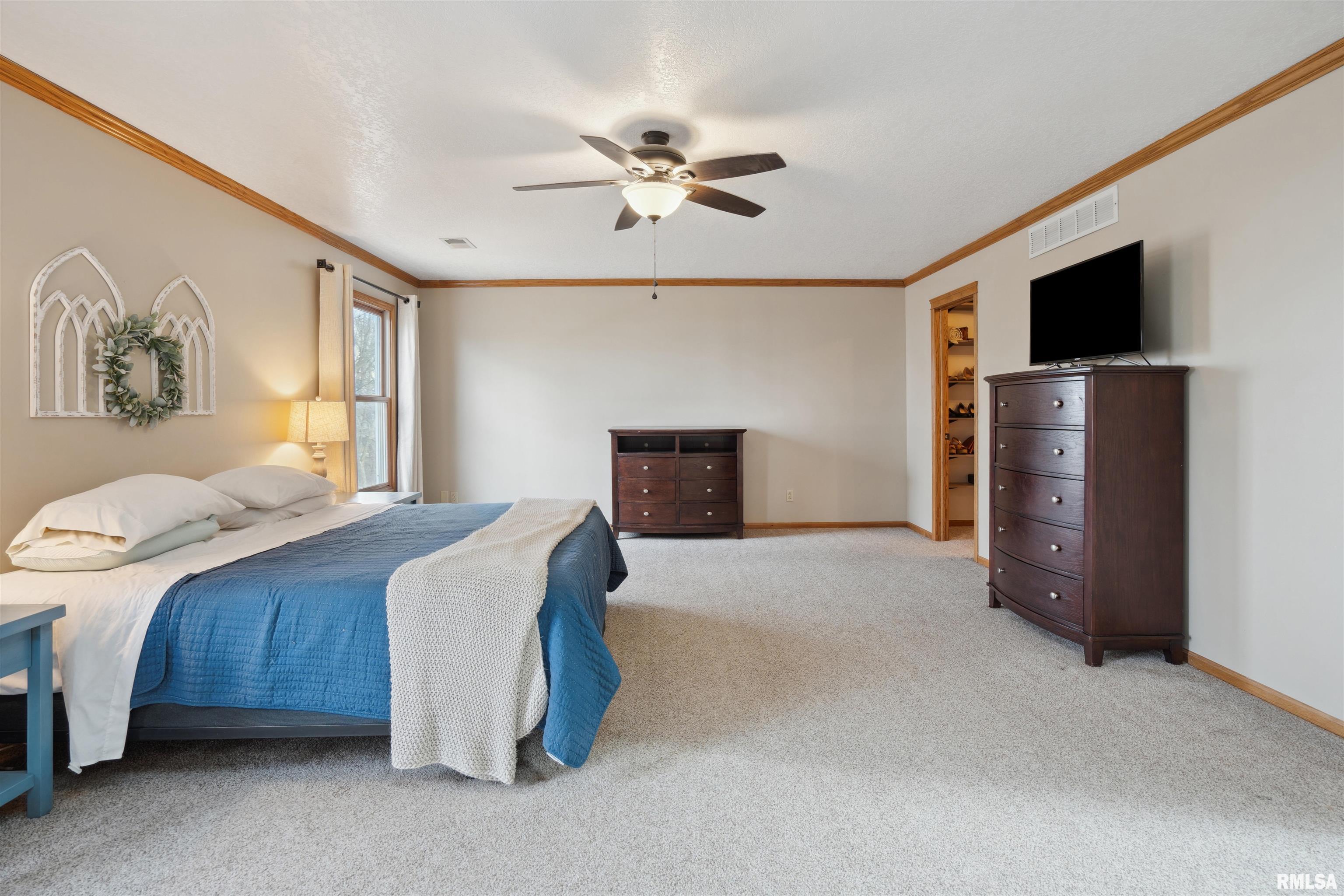 5940 Oakbrook Road Davenport, IA 52806 - Photo 26 of 51 Gallery Image 26