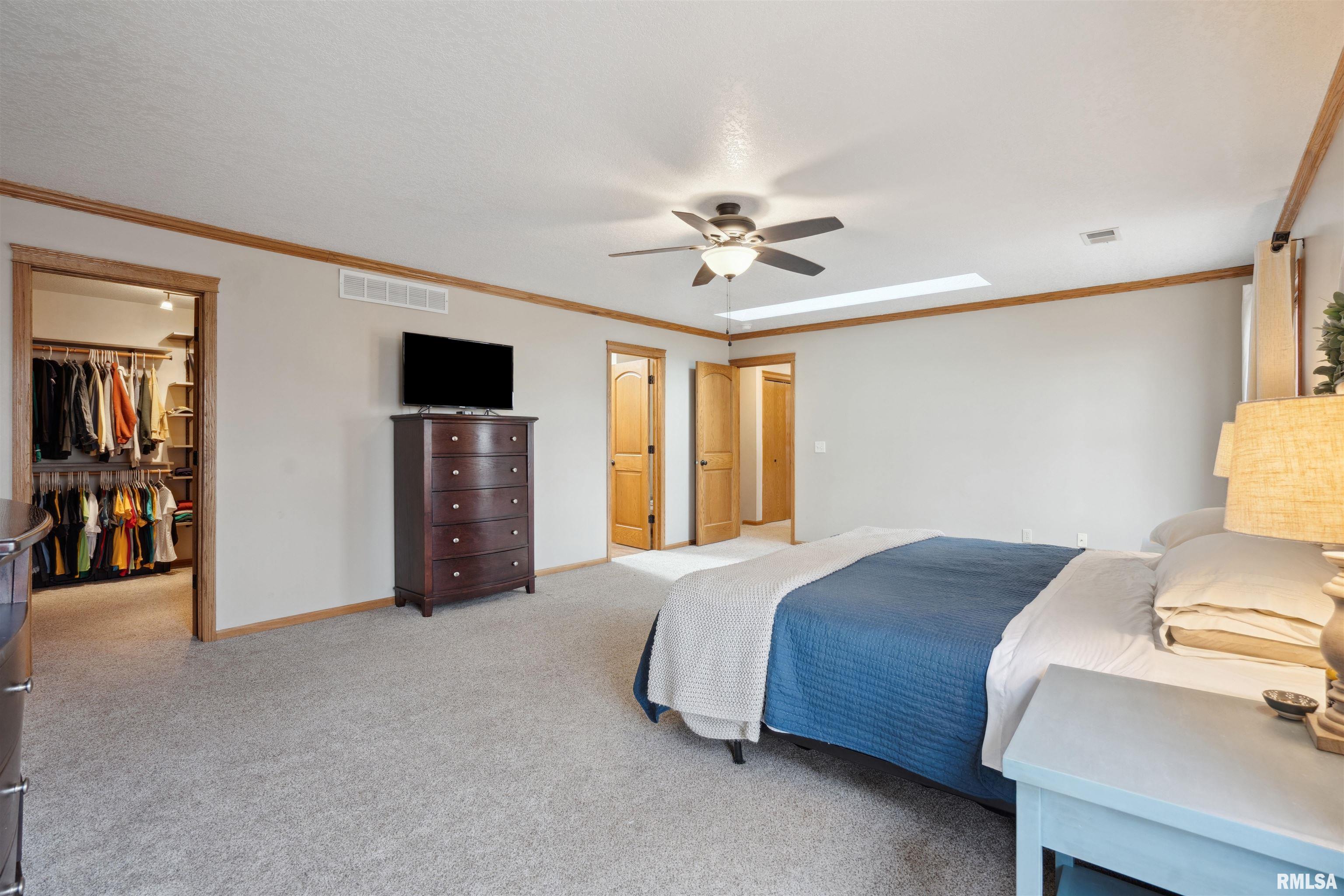 5940 Oakbrook Road Davenport, IA 52806 - Photo 27 of 51 Gallery Image 27