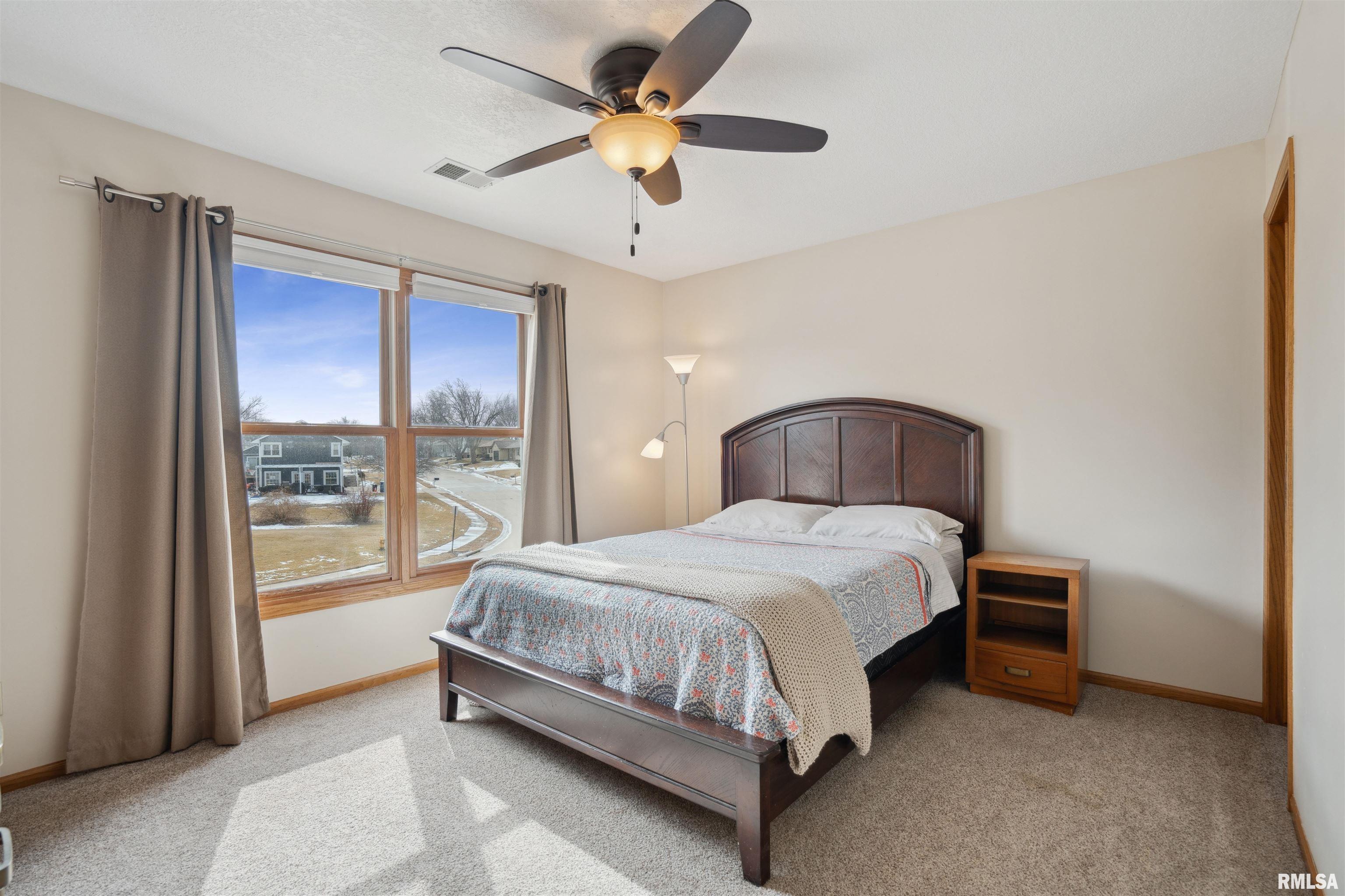 5940 Oakbrook Road Davenport, IA 52806 - Photo 37 of 51 Gallery Image 37
