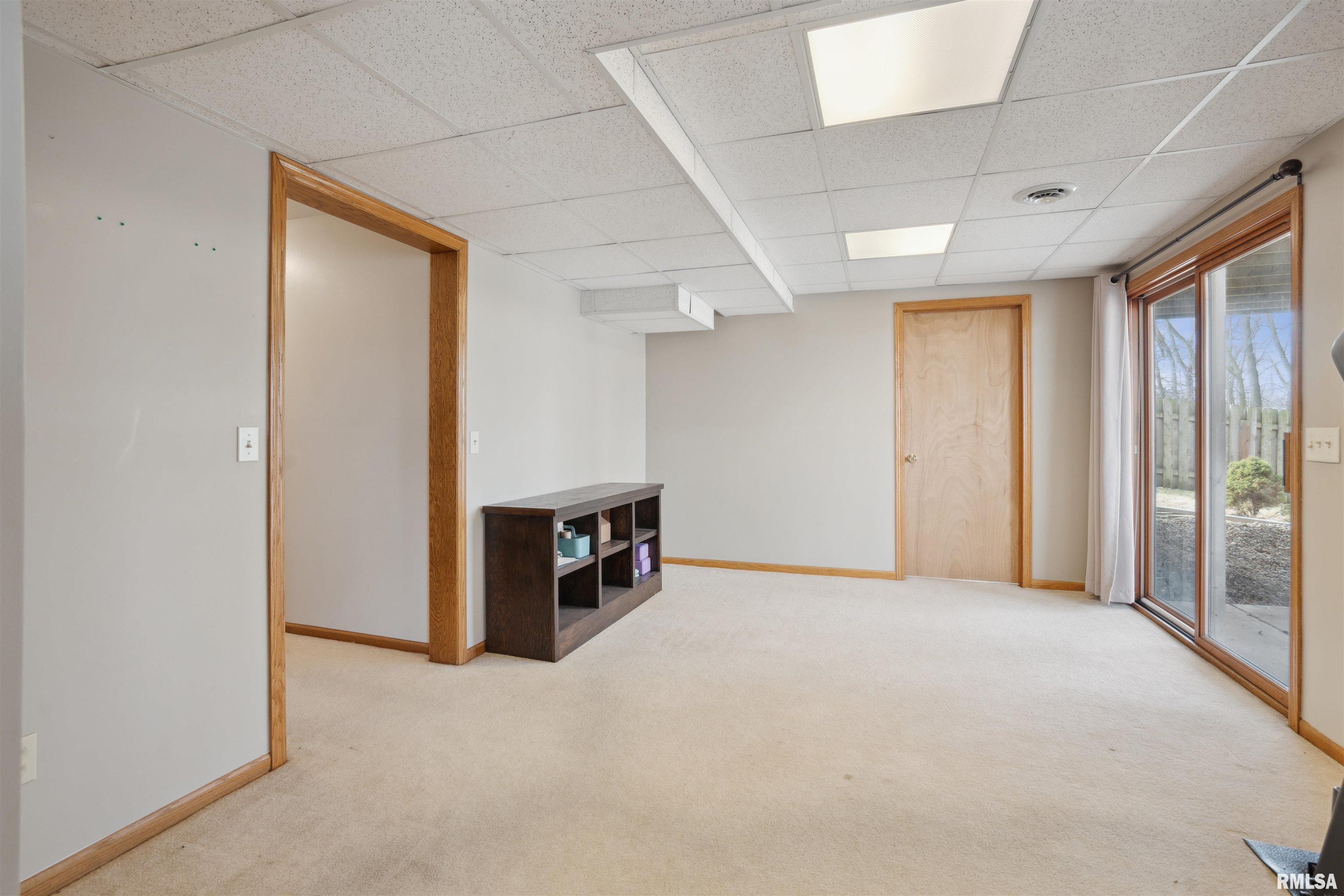 5940 Oakbrook Road Davenport, IA 52806 - Photo 42 of 51 Gallery Image 42