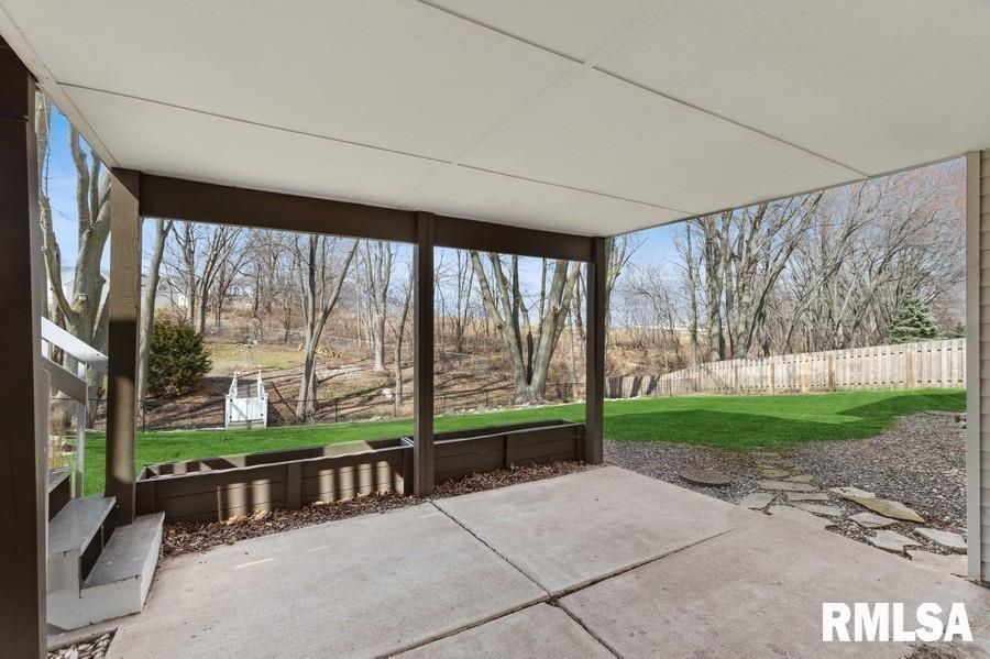 5940 Oakbrook Road Davenport, IA 52806 - Photo 46 of 51 Gallery Image 46