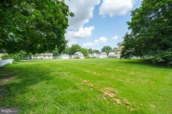 a view of a golf course
