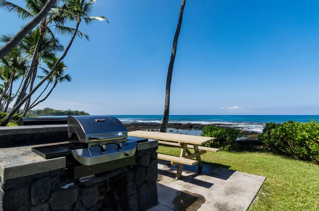 $1,299,000 | 76-6246 Alii Drive, Unit 201, Kailua-Kona, HI 96740