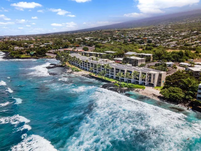 $1,299,000 | 76-6246 Alii Drive, Unit 201, Kailua-Kona, HI 96740