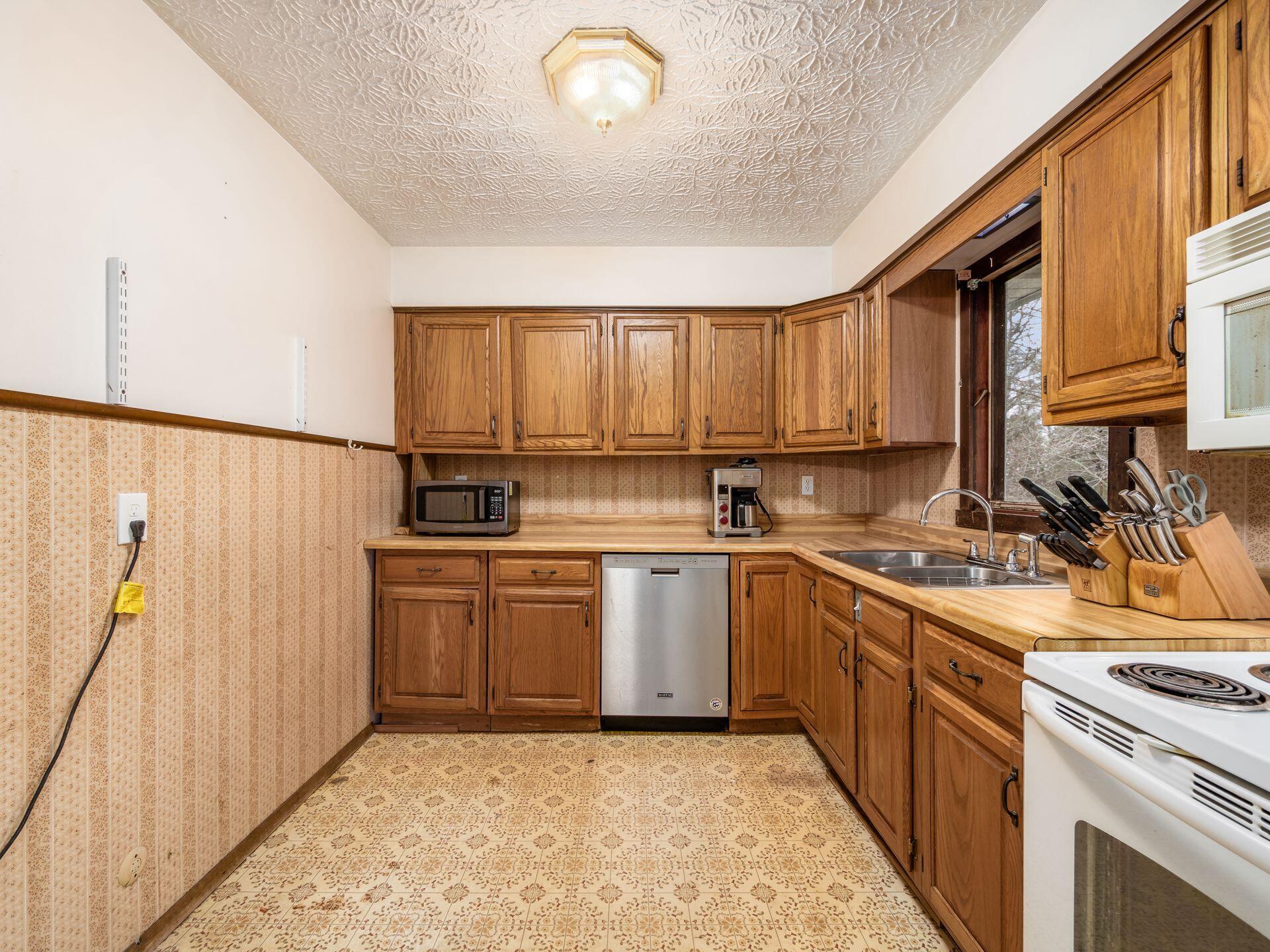 633 Willey Road Delaware, OH 43015 - Photo 15 of 46 013_f71344_C - 633 Willey 025