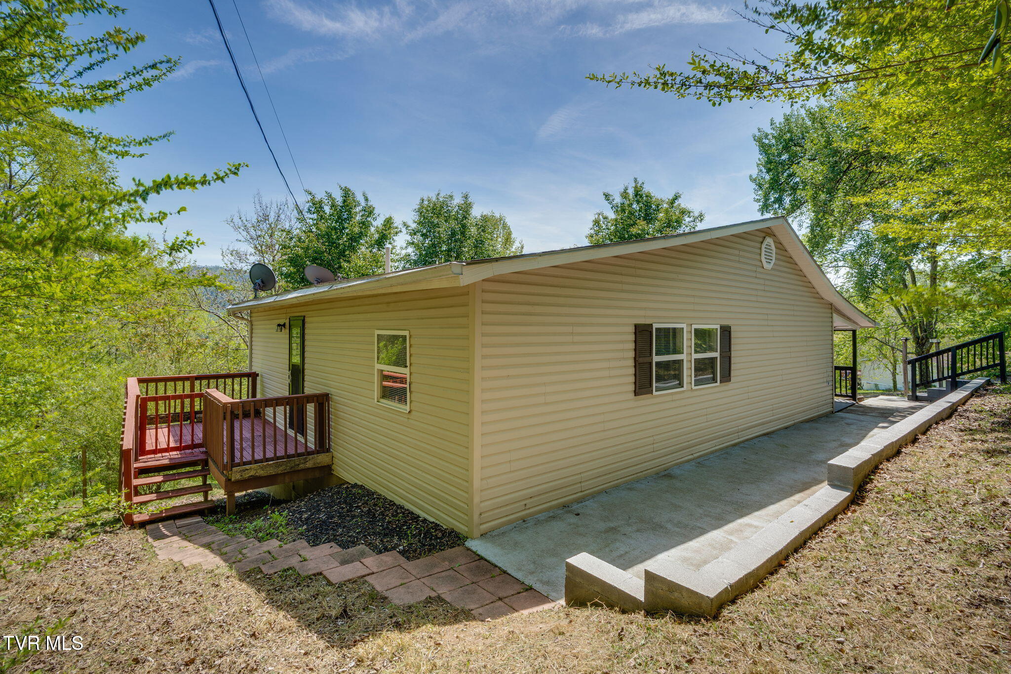 813 Big Hill Road Pennington Gap, VA 24277 - Photo 25 of 31 025