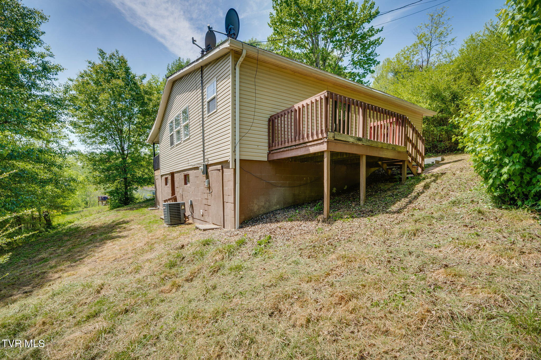 813 Big Hill Road Pennington Gap, VA 24277 - Photo 28 of 31 028