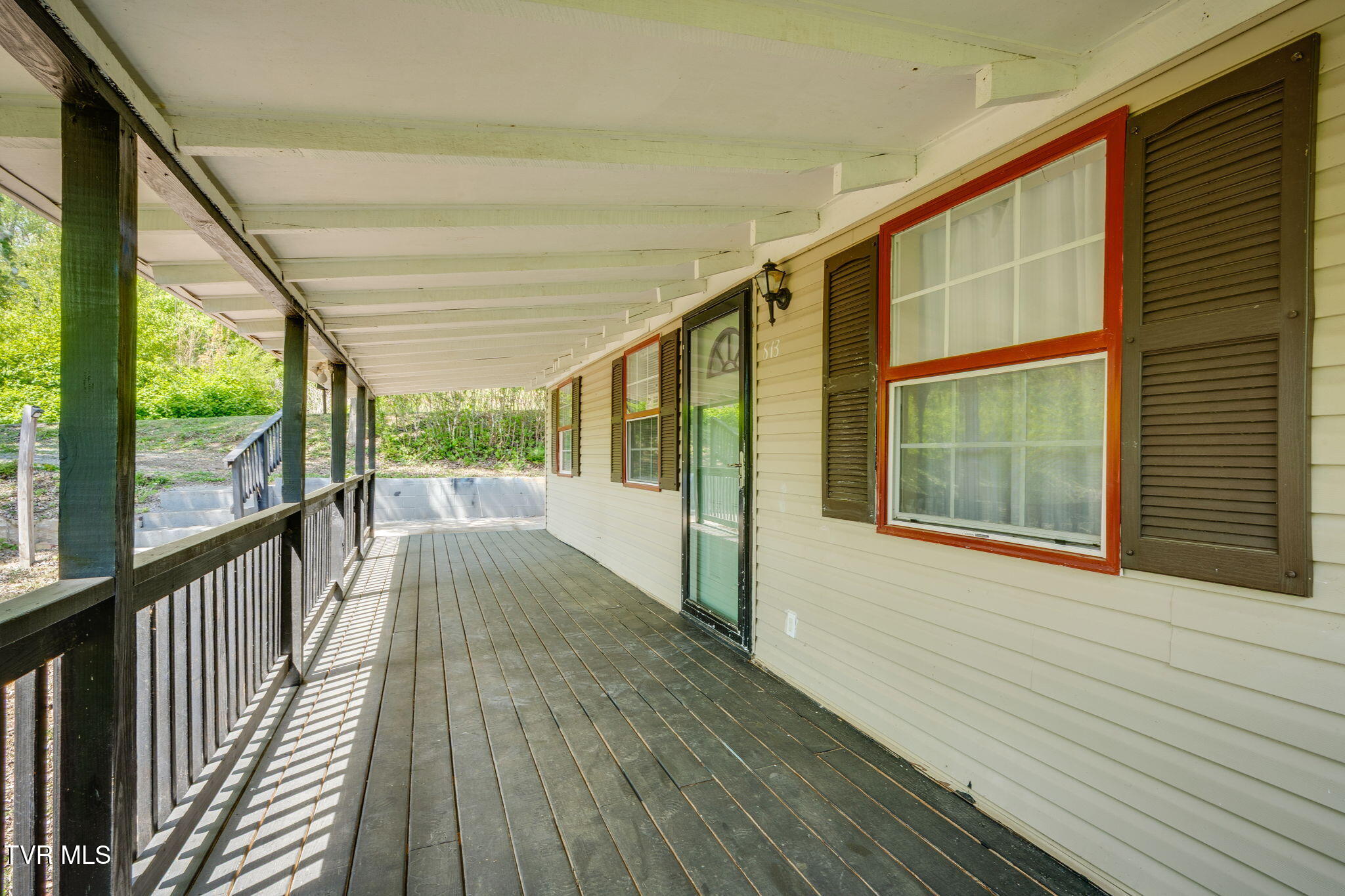 813 Big Hill Road Pennington Gap, VA 24277 - Photo 4 of 31 004