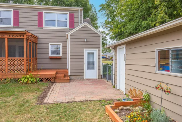 $234,900 | 1114 Beechwood Avenue, Bloomington, IL 61701