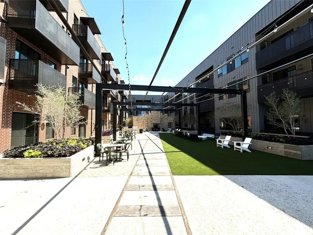 $1,650 | 4510 Terry-O Lane, Unit 406, Austin, TX 78745