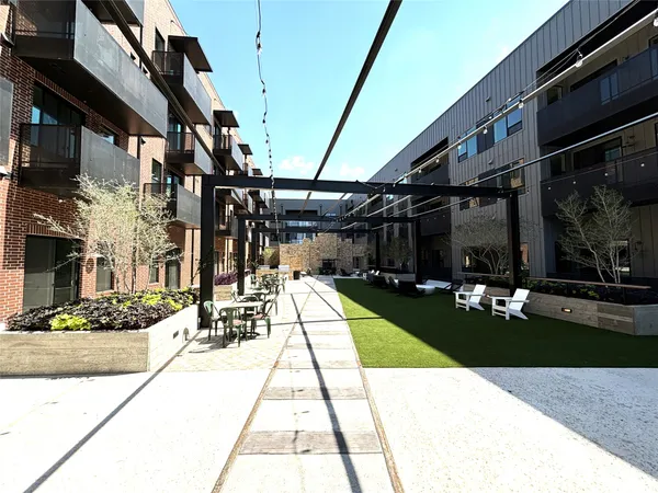 $1,650 | 4510 Terry-O Lane, Unit 406, Austin, TX 78745