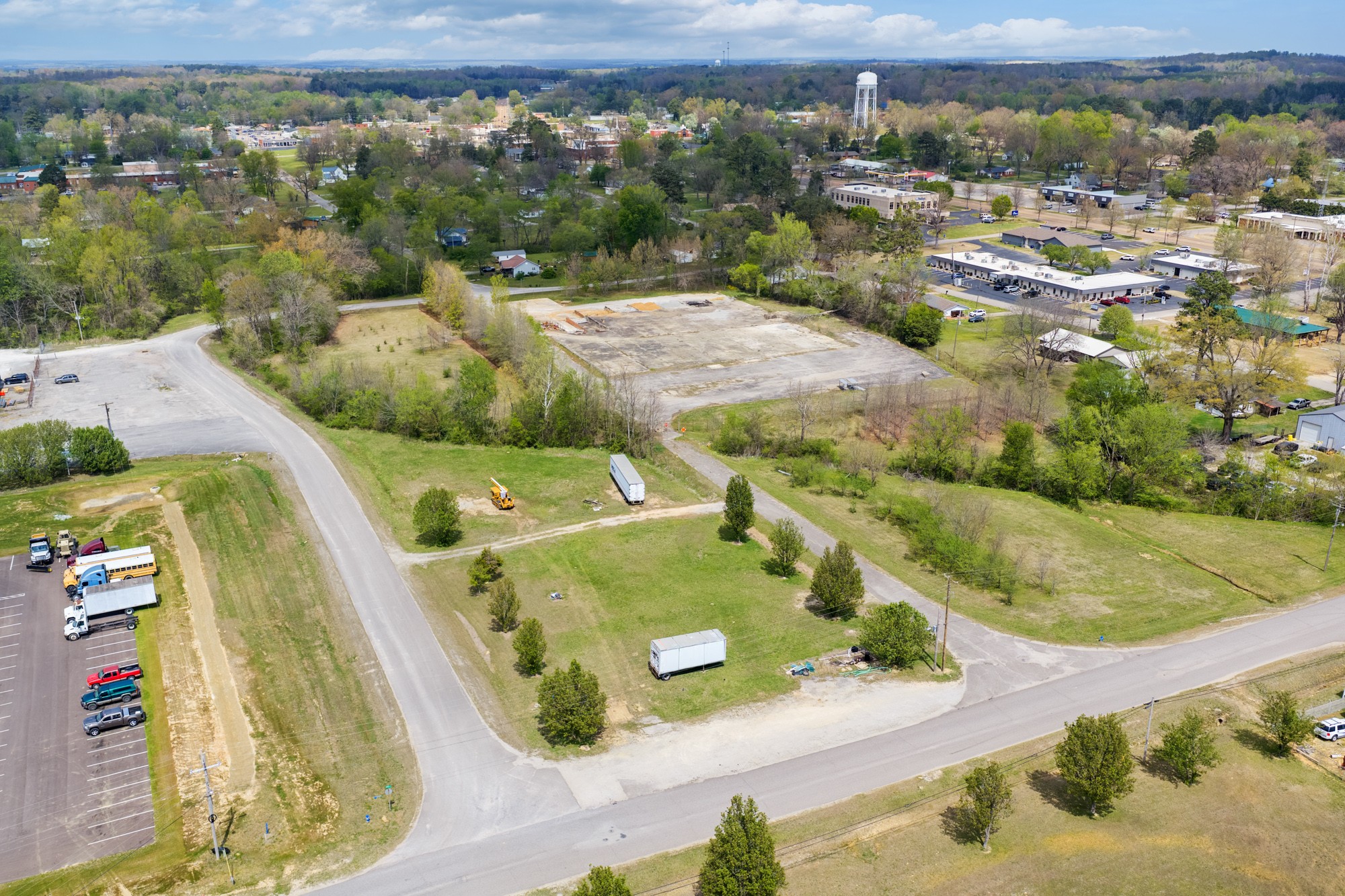 0 West 9th Street Parsons, TN 38363 - Photo 11 of 15 an aerial view of residential houses with outdoor space