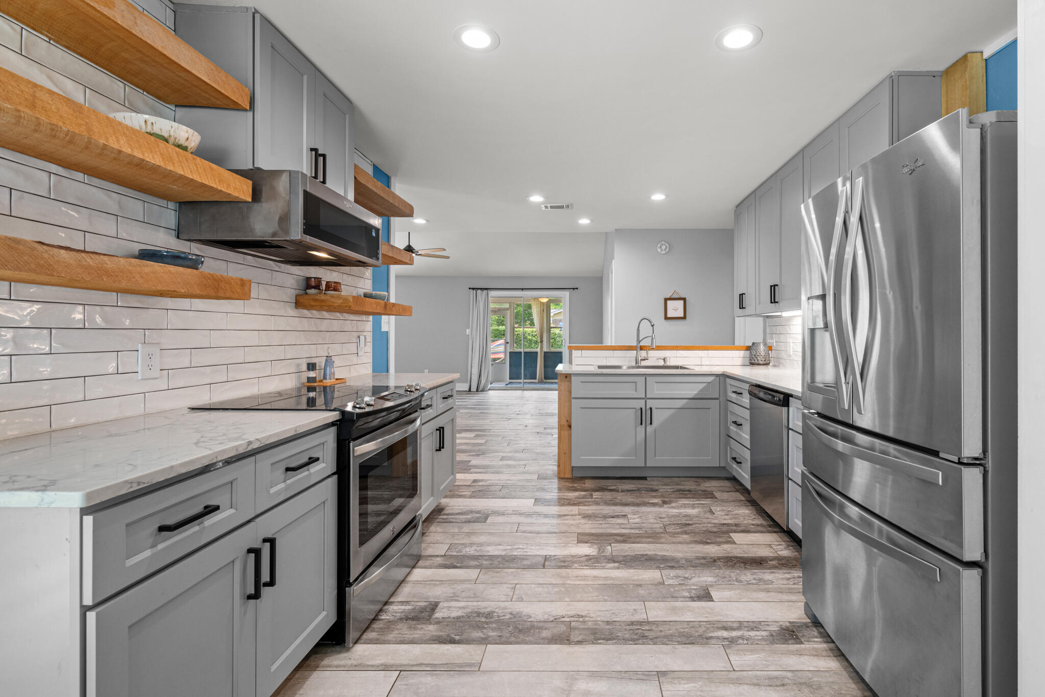 8573 Westview Lane Pensacola, FL 32514 - Photo 15 of 35 KITCHEN