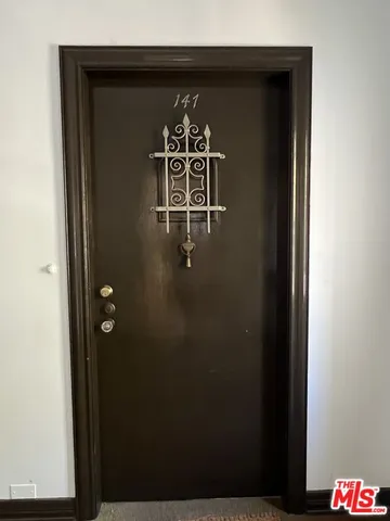 $3,995,000 | 143 North Sycamore Avenue, Los Angeles, CA 90036