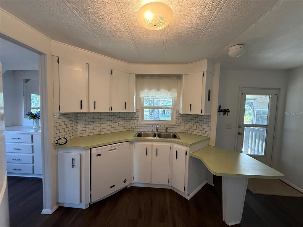 27 South Bobwhite Road Wildwood, FL 34785 - Photo 4 of 40