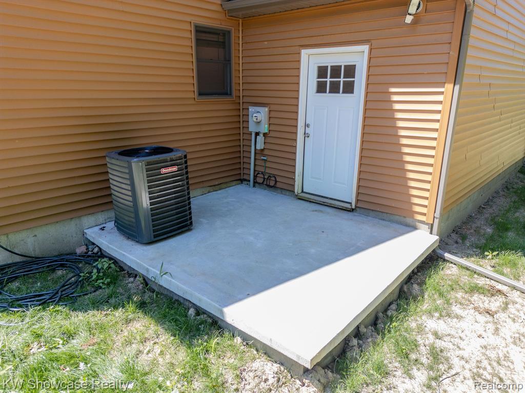 9246 White Road Linden, MI 48451 - Photo 22 of 90