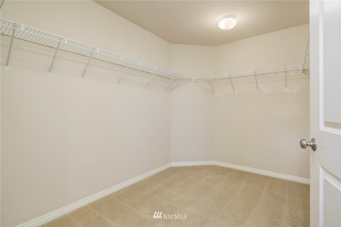871 Bear Ridge Drive Northwest Issaquah, WA 98027 - Photo 18 of 25