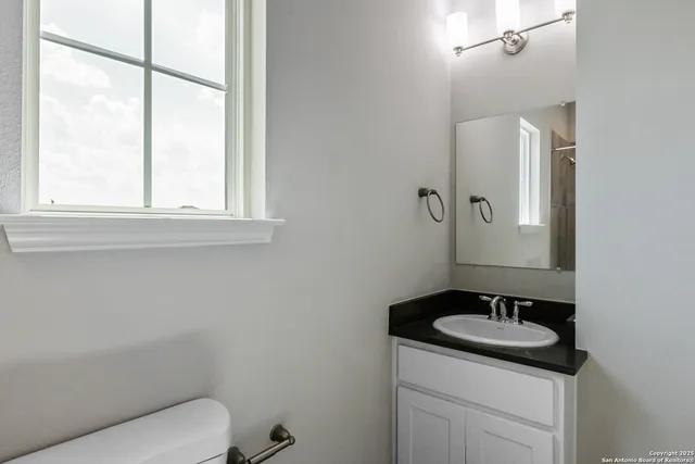 $229,000 | 203 Peruna Drive, Marble Falls, TX 78654