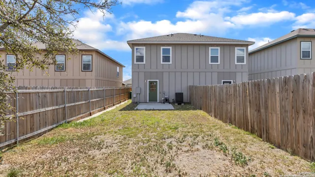 $229,000 | 203 Peruna Drive, Marble Falls, TX 78654