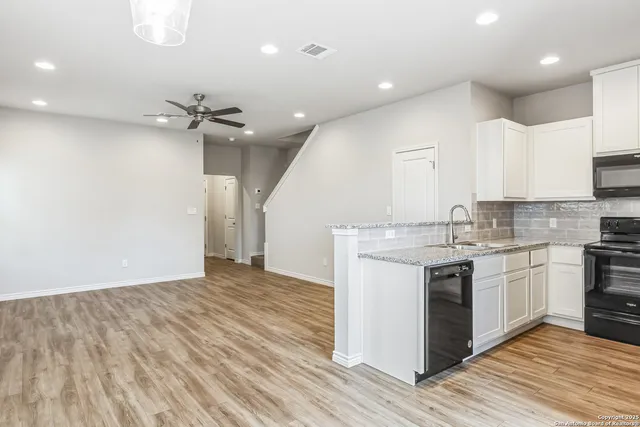 $229,000 | 203 Peruna Drive, Marble Falls, TX 78654