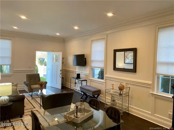 $6,500 | 84 East Putnam Avenue, Cos Cob, CT 06807