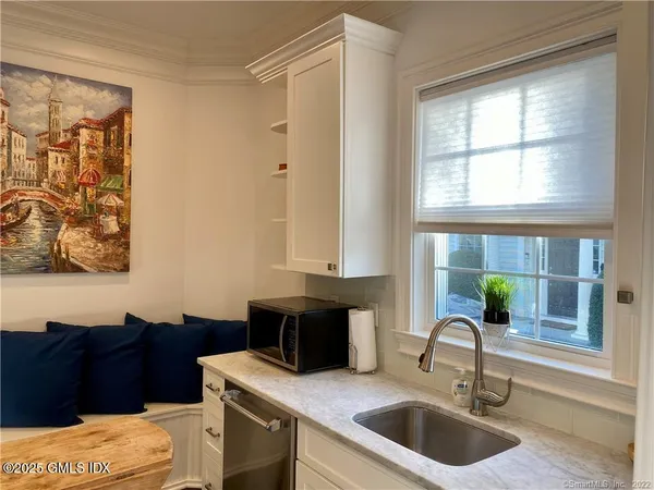 $6,500 | 84 East Putnam Avenue, Cos Cob, CT 06807