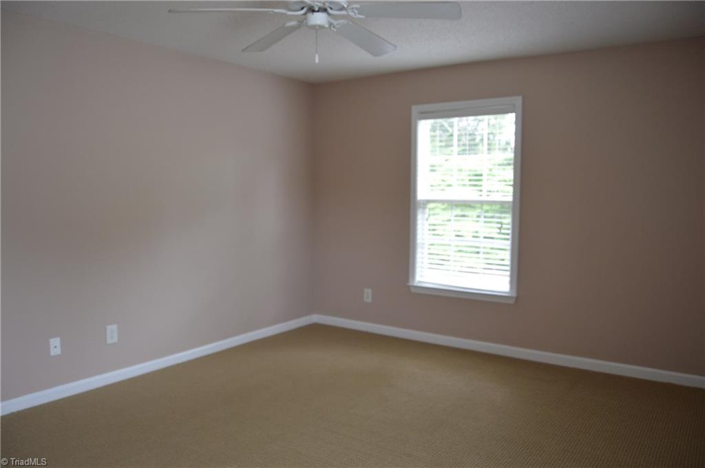 160 James Road High Point, NC 27265 - Photo 3 of 14