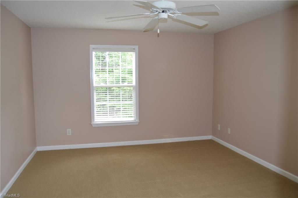 160 James Road High Point, NC 27265 - Photo 5 of 14