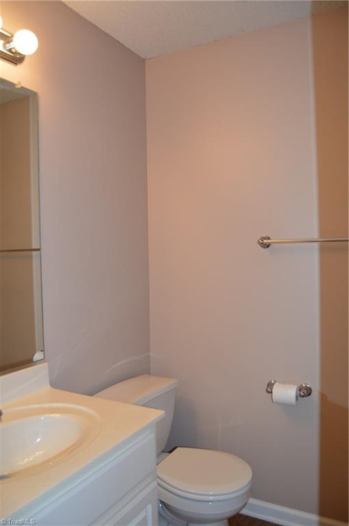 160 James Road High Point, NC 27265 - Photo 6 of 14