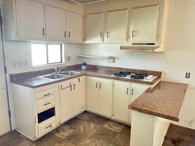 $79,000 | 718 Sycamore Avenue, Unit 23, Vista, CA 92083