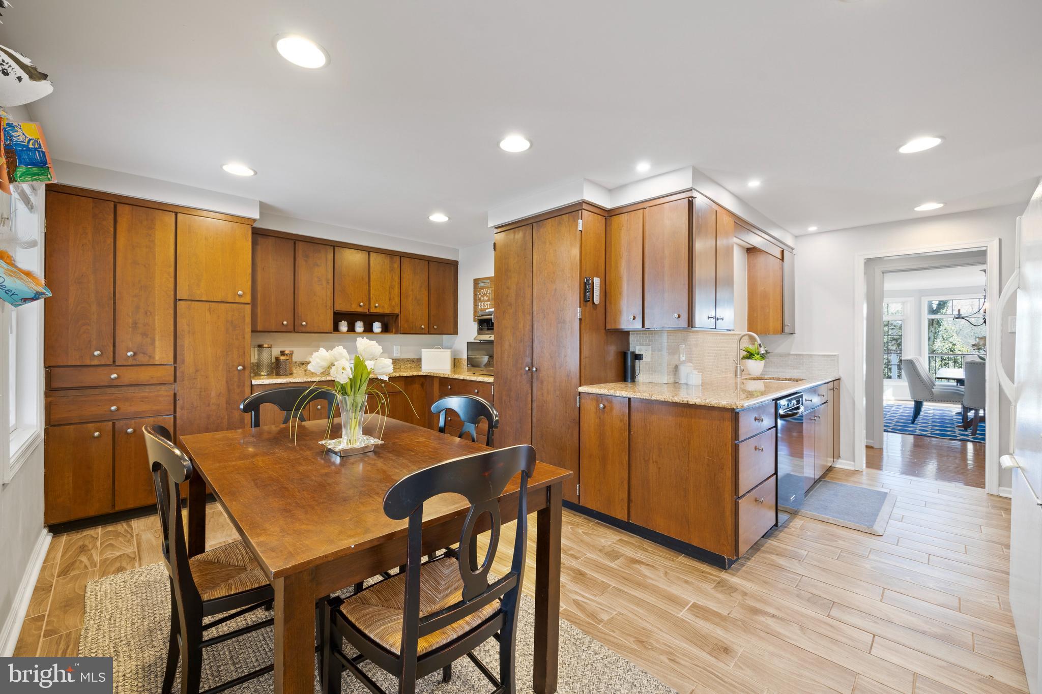 333 Oak Terrace Wayne, PA 19087 - Photo 12 of 47 Kitchen