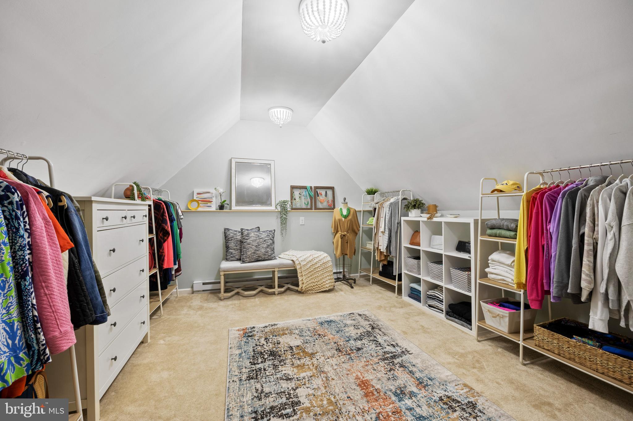 333 Oak Terrace Wayne, PA 19087 - Photo 20 of 47 Walk-In Closet