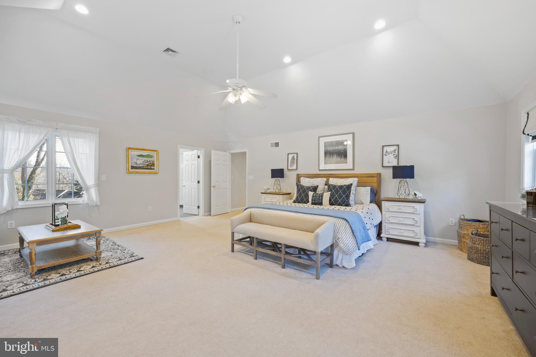 333 Oak Terrace Wayne, PA 19087 - Photo 23 of 47 Owner's Suite