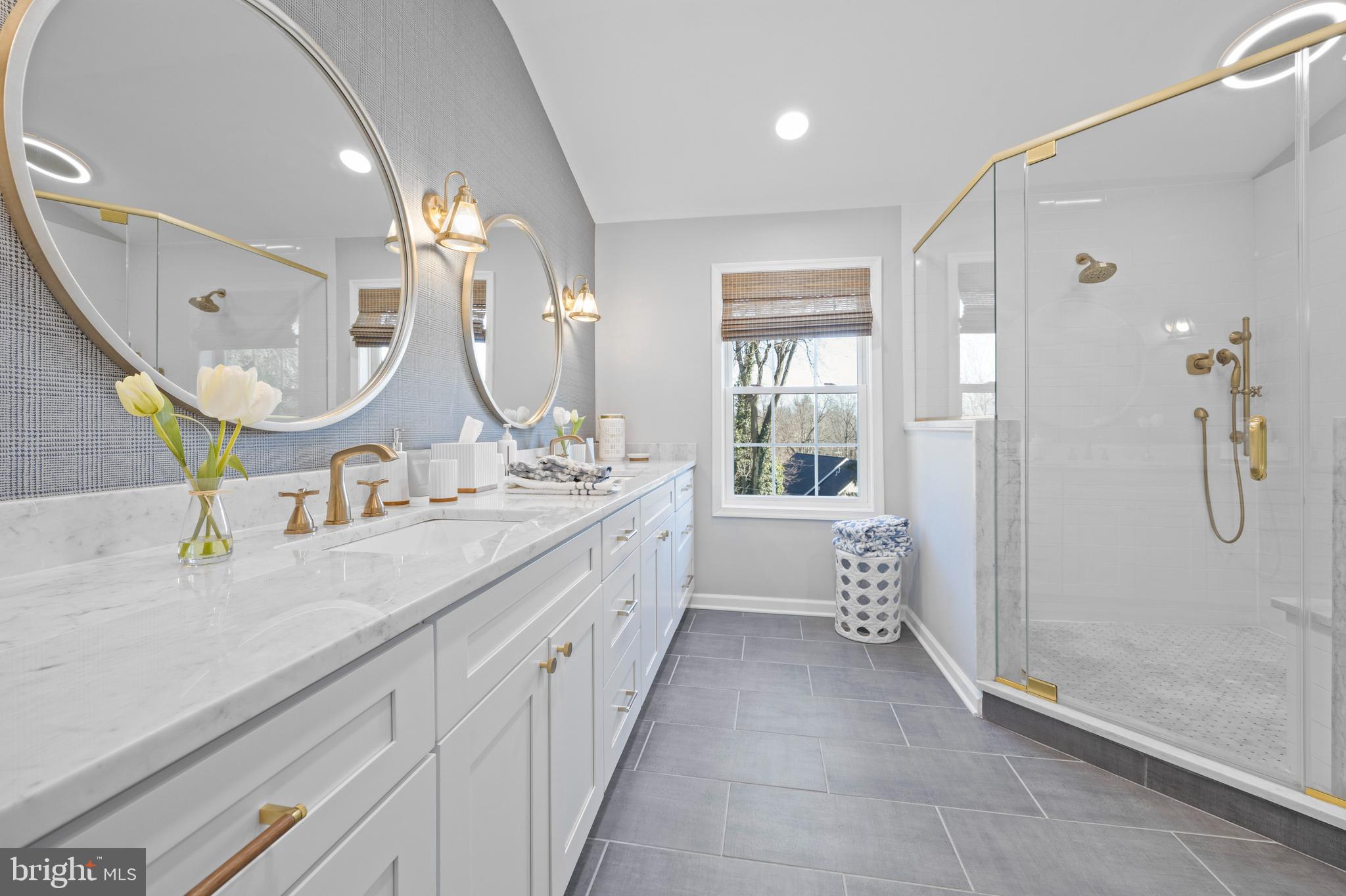 333 Oak Terrace Wayne, PA 19087 - Photo 24 of 47 Owner's Suite Full Bath