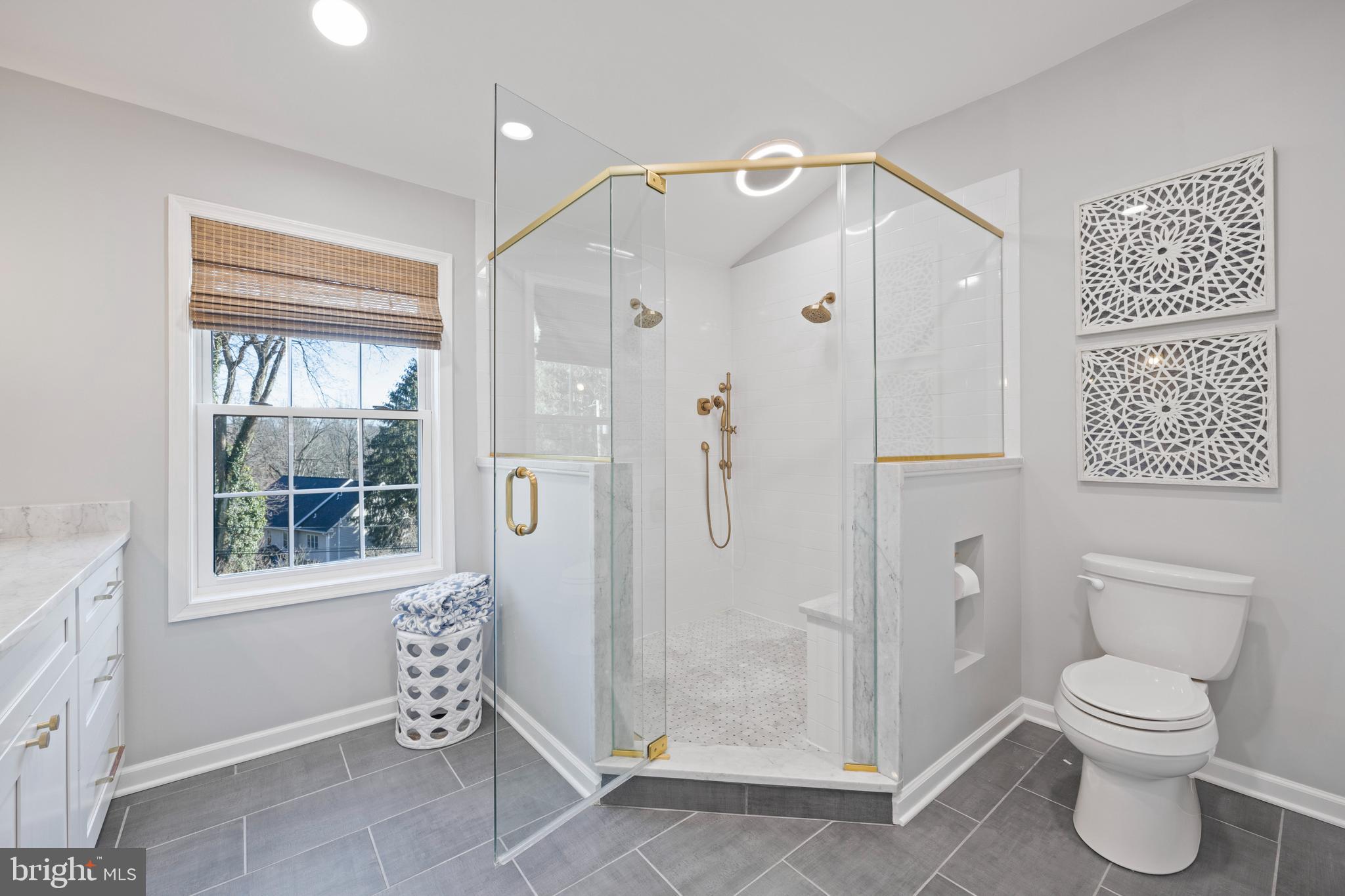 333 Oak Terrace Wayne, PA 19087 - Photo 25 of 47 Owner's Suite Full Bath