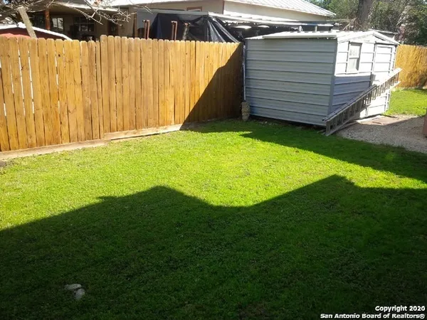 $745 | 805 Eleanor Avenue, Unit A, San Antonio, TX 78209