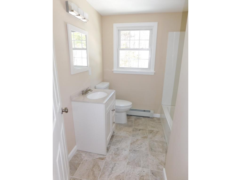 181 Hobbs Road Pelham, NH 03076 - Photo 14 of 26