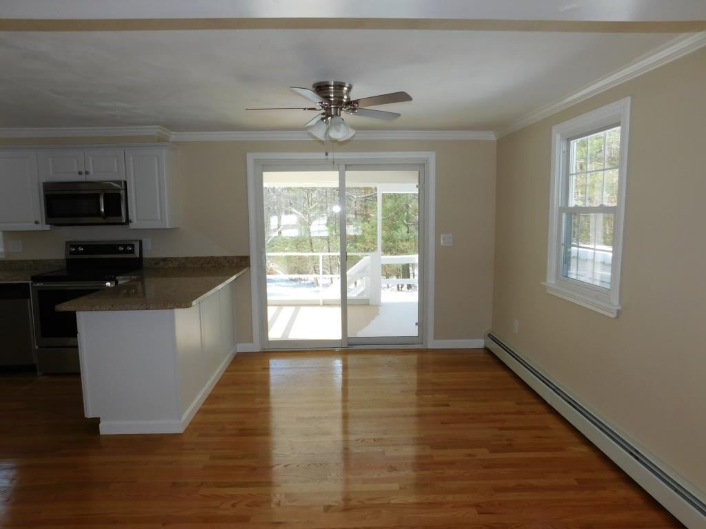 181 Hobbs Road Pelham, NH 03076 - Photo 5 of 26