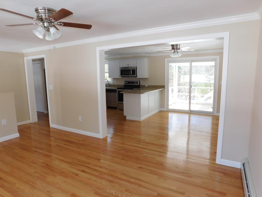 181 Hobbs Road Pelham, NH 03076 - Photo 8 of 26