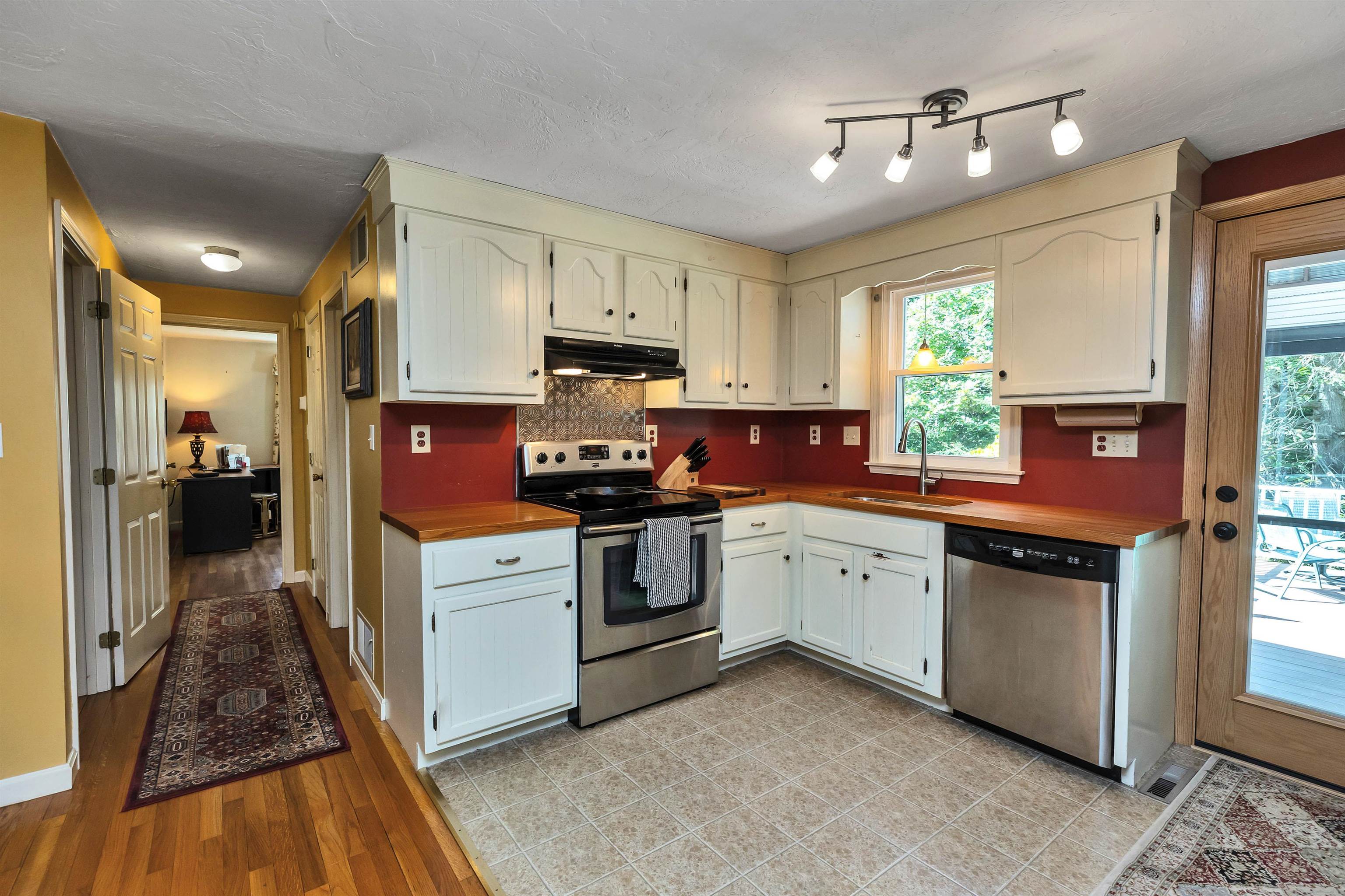 14 Hall Court Peterborough, NH 03458 - Photo 24 of 25