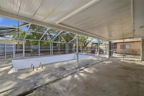 $240,000 | 4449 Tarpon Drive, Tampa, FL 33617