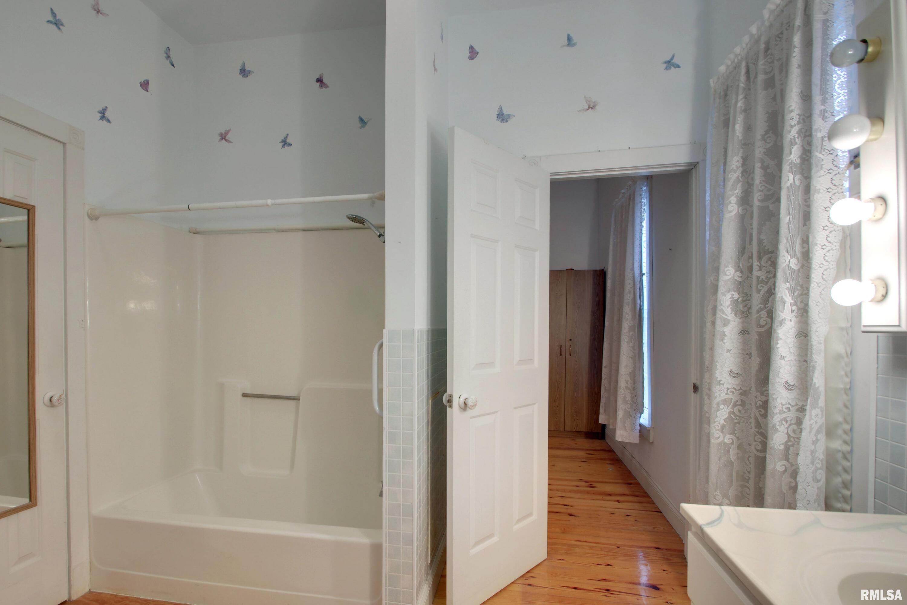 340 Walnut Street Hull, IL 62343 - Photo 20 of 27 Gallery Image 20