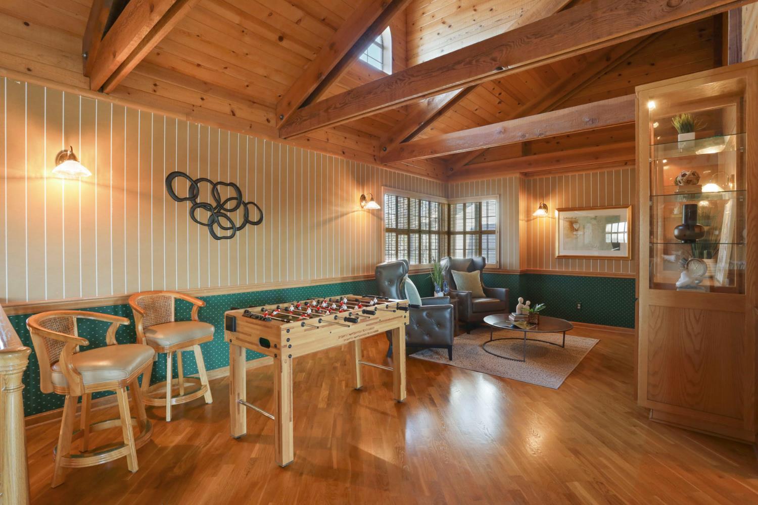 3152 Sea Gull Lane Stockton, CA 95219 - Photo 29 of 67 a living room with furniture a wooden floor and a table