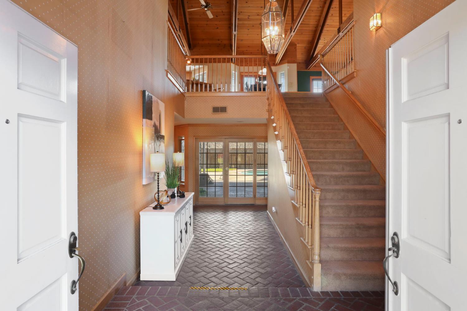 3152 Sea Gull Lane Stockton, CA 95219 - Photo 4 of 67 a view of an entryway