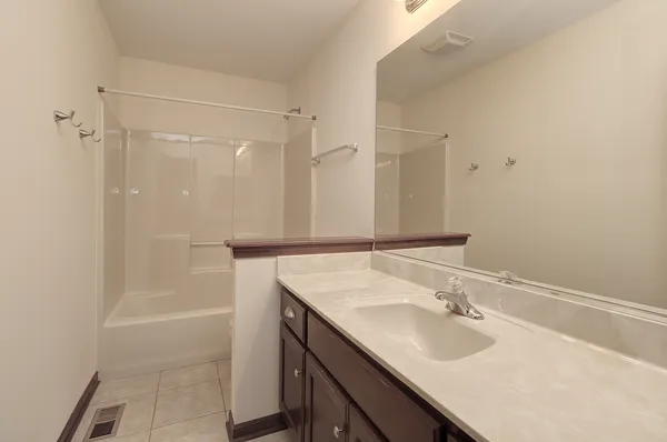 $2,800 | 23055 Ironwood Drive, Plainfield, IL 60586
