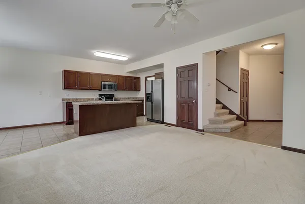 $2,800 | 23055 Ironwood Drive, Plainfield, IL 60586