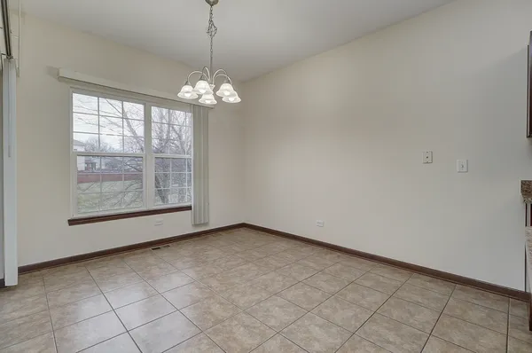 $2,800 | 23055 Ironwood Drive, Plainfield, IL 60586