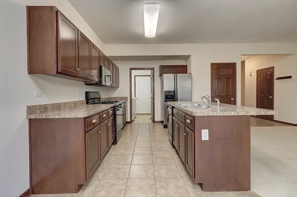 $2,800 | 23055 Ironwood Drive, Plainfield, IL 60586