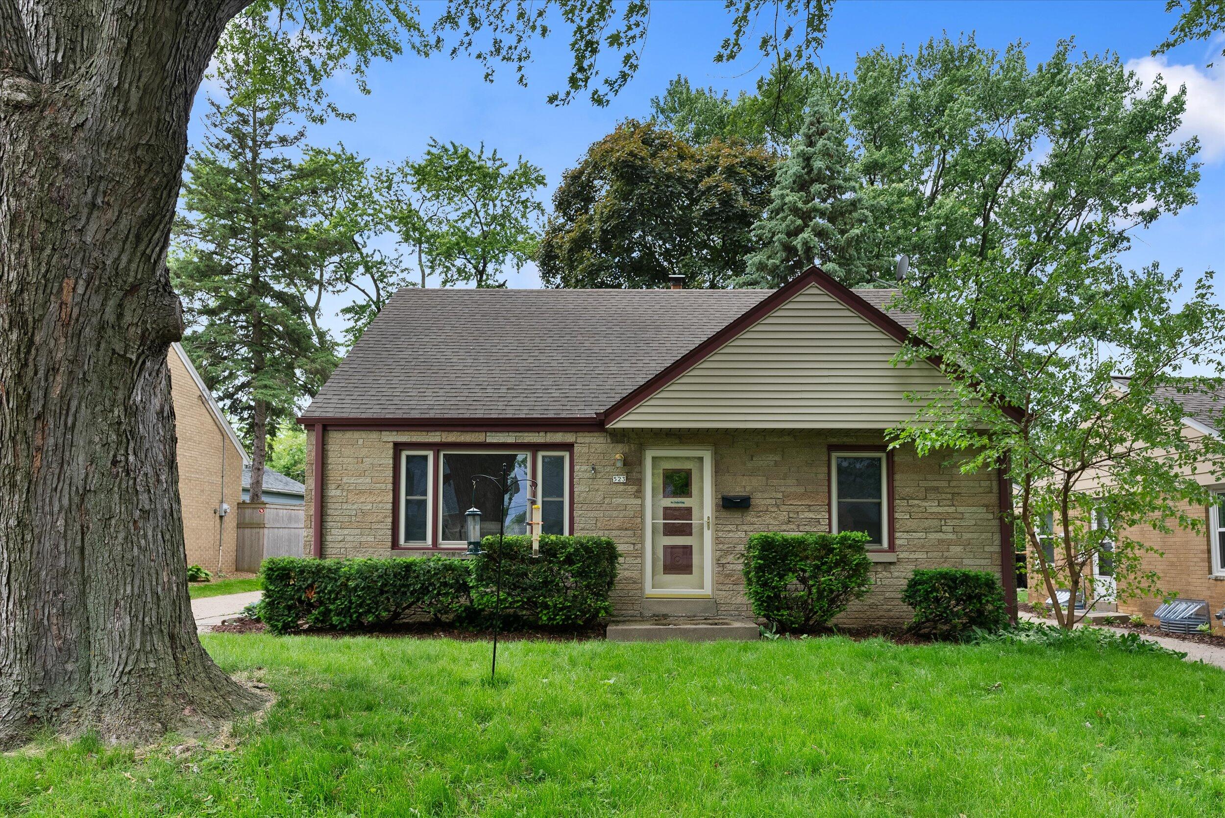 523 North 107th St